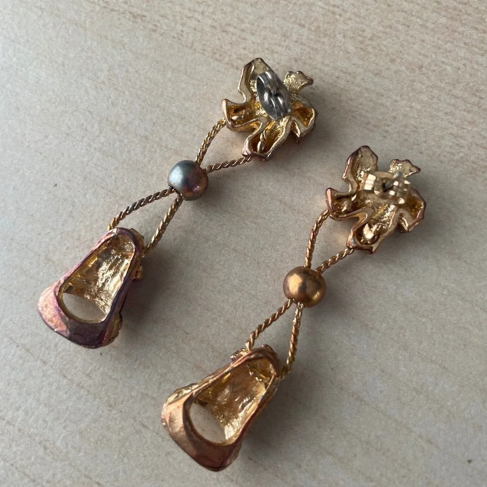 Vtg Christmas Enamel Rhinestone Mistletoe Holly Bell Dangle Drop Earrings Golden